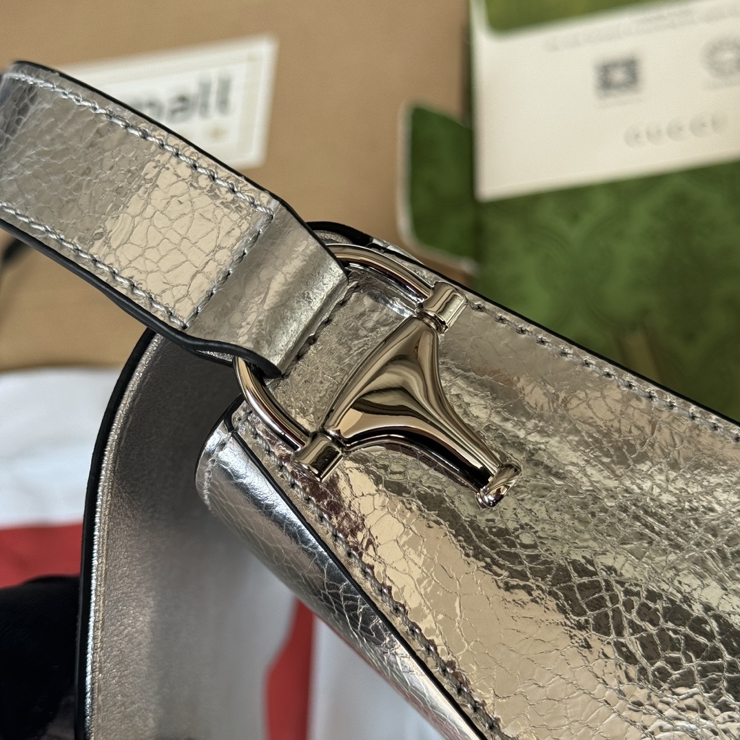 配置专柜包装GucciHorsebit1955系列小号肩背包款号764155FACX6值此经典马衔扣造型