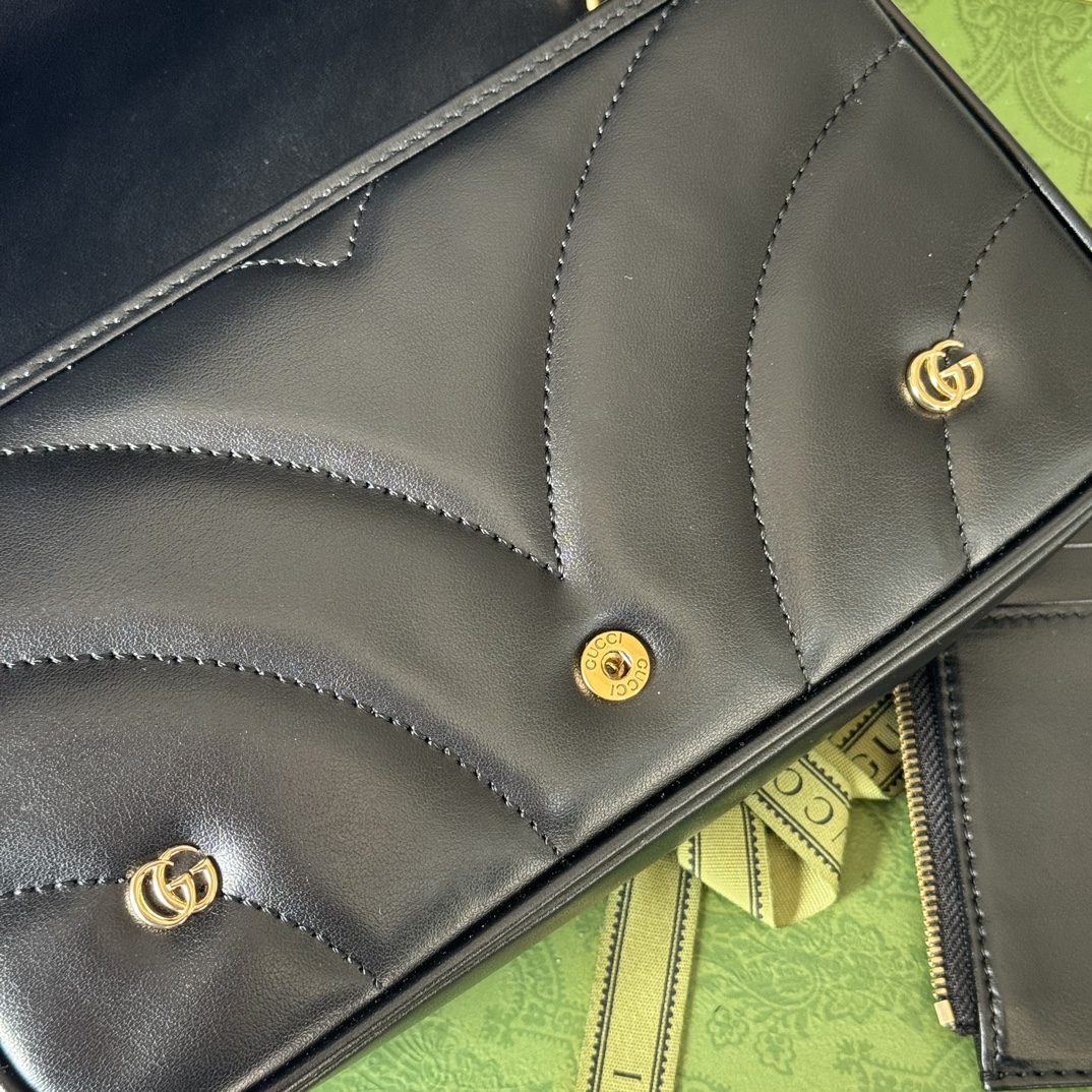 配置全套包装GGMarmont系列迷你手袋配卡包132,500768293AACPG9206绗缝皮革和品