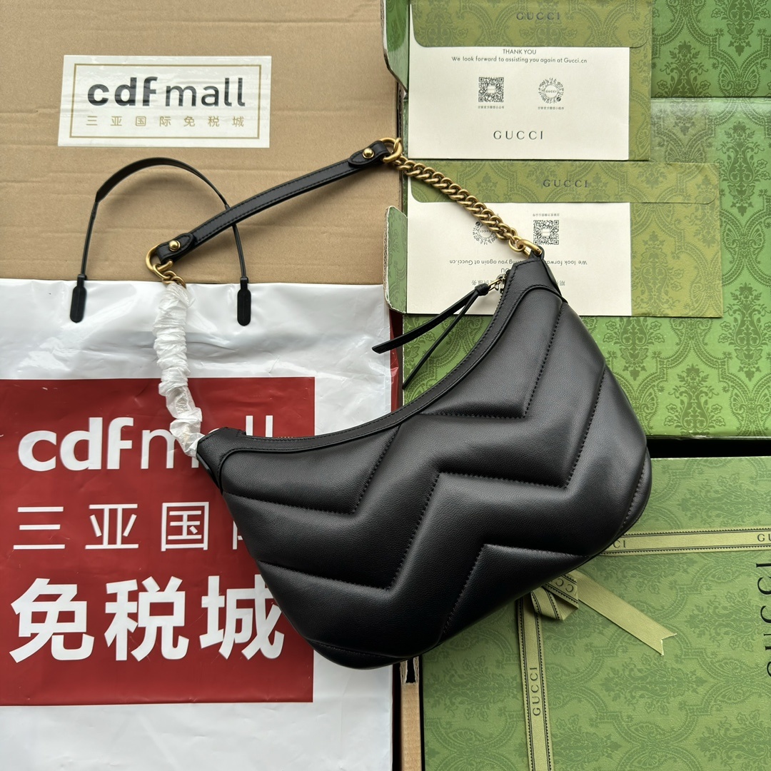 配全套原厂绿盒包装GGMarmont系列小号肩背包绗缝皮革和品牌经典字母交织造型配件已成为GGMarmo
