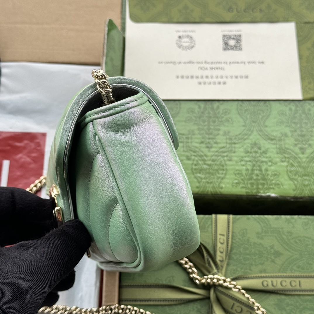 配置专柜包装GGMarmont系列超迷你手袋476433AAC2U4923双G配件设计在品牌现代风格中注