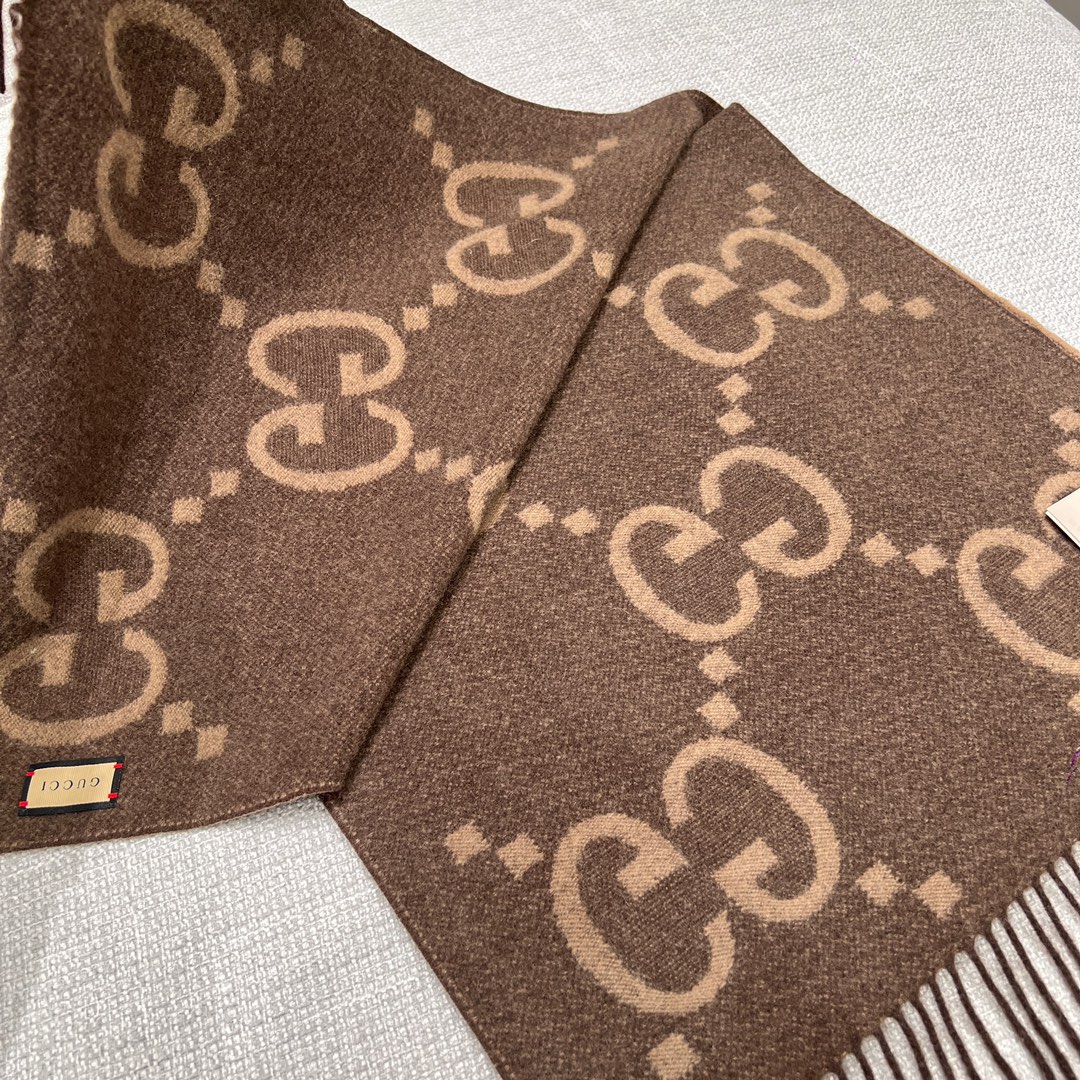 Gucci Caramel Cashmere Scarf & Beanie Set with G Jacquard 7 i1700974559 571 4