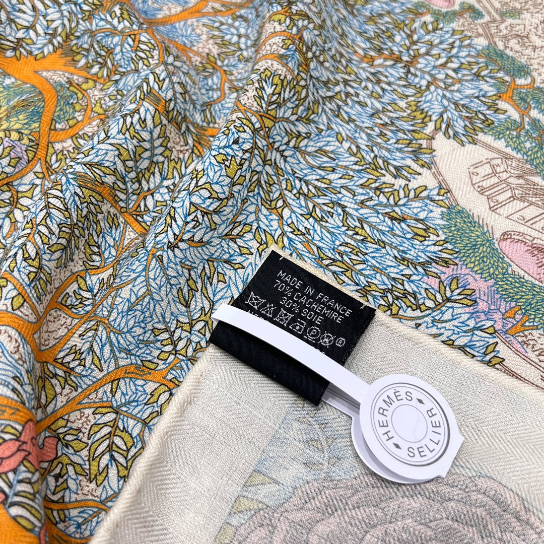 Hermes Silk Cashmere Shawl 'Return to Nature' - 140x140cm - Elegant Design 6 i1734852840 4184 7