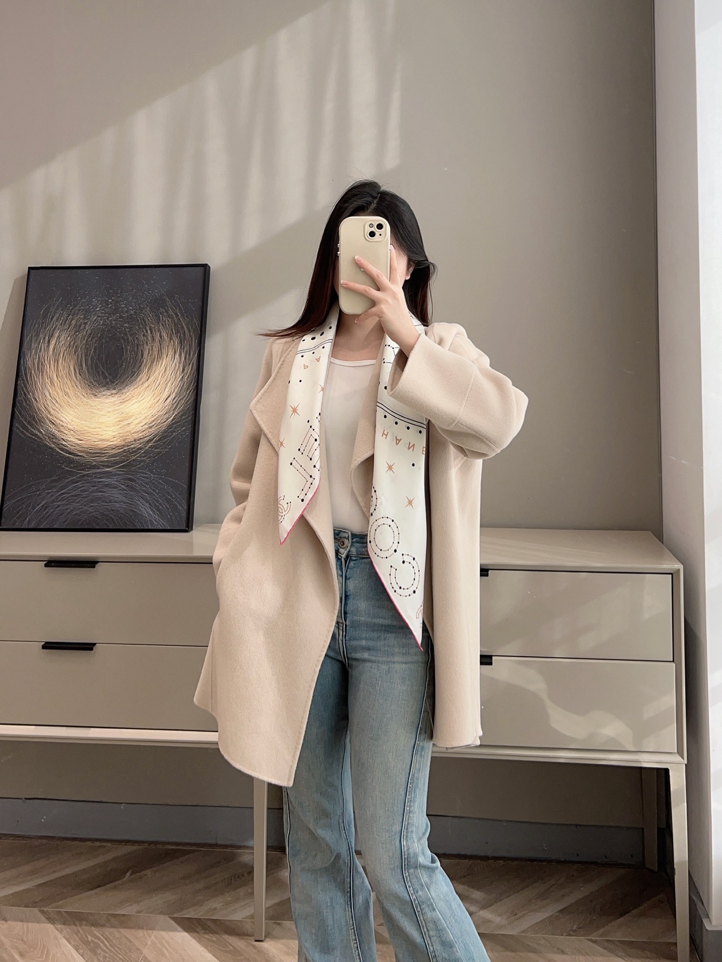 [Chanel Scarves]upper body diagram