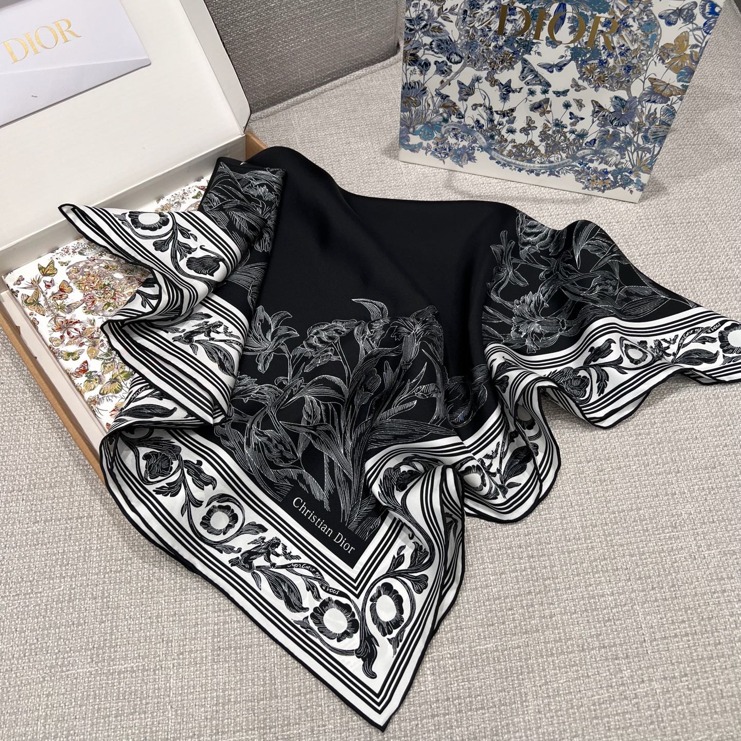 Dior Black & White Floral Frame Silk Scarf, 90x90cm, Hand-Rolled Edges 9 i1743222543772 754 0 5