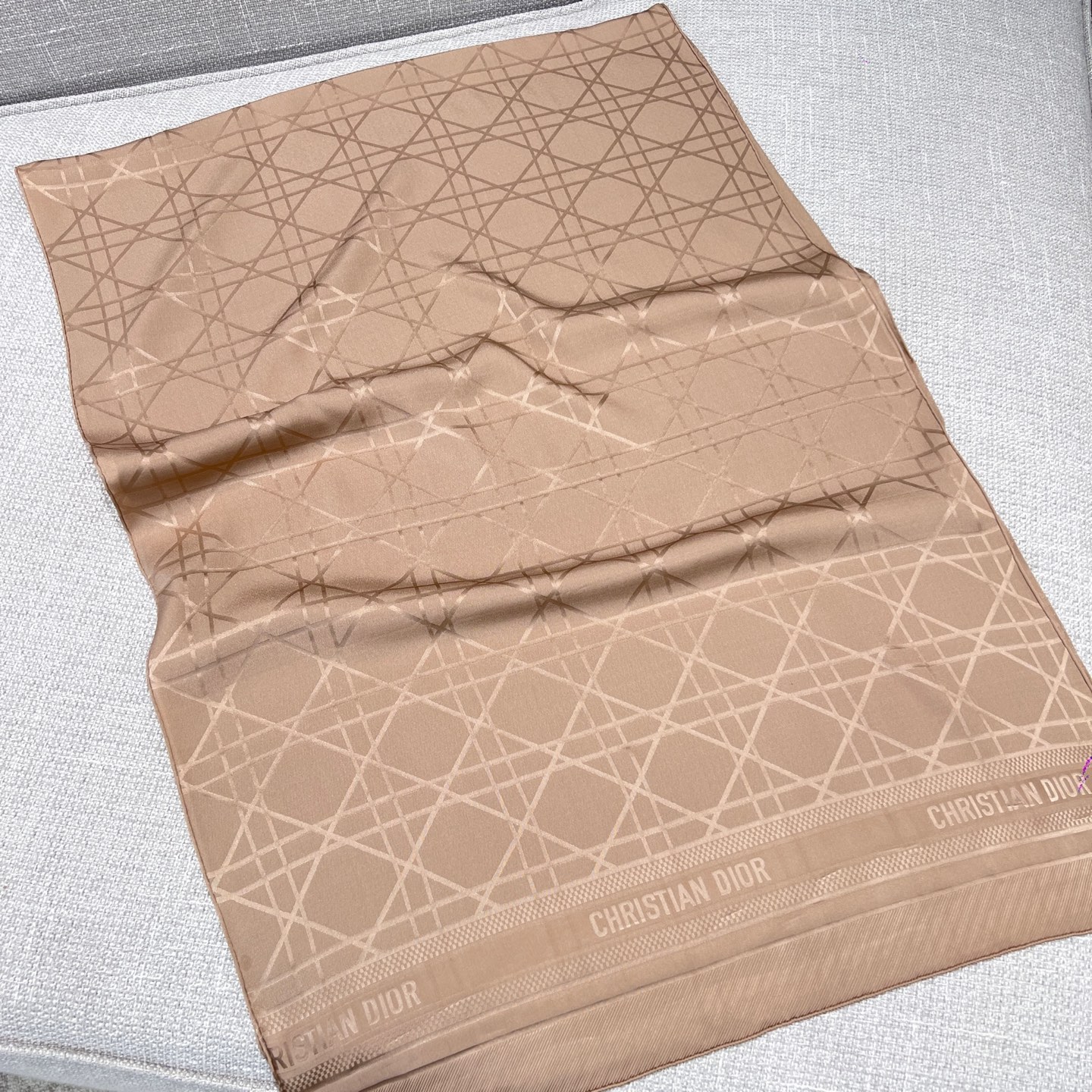 Шелковый шарф Christian Dior розовый 70x200 см