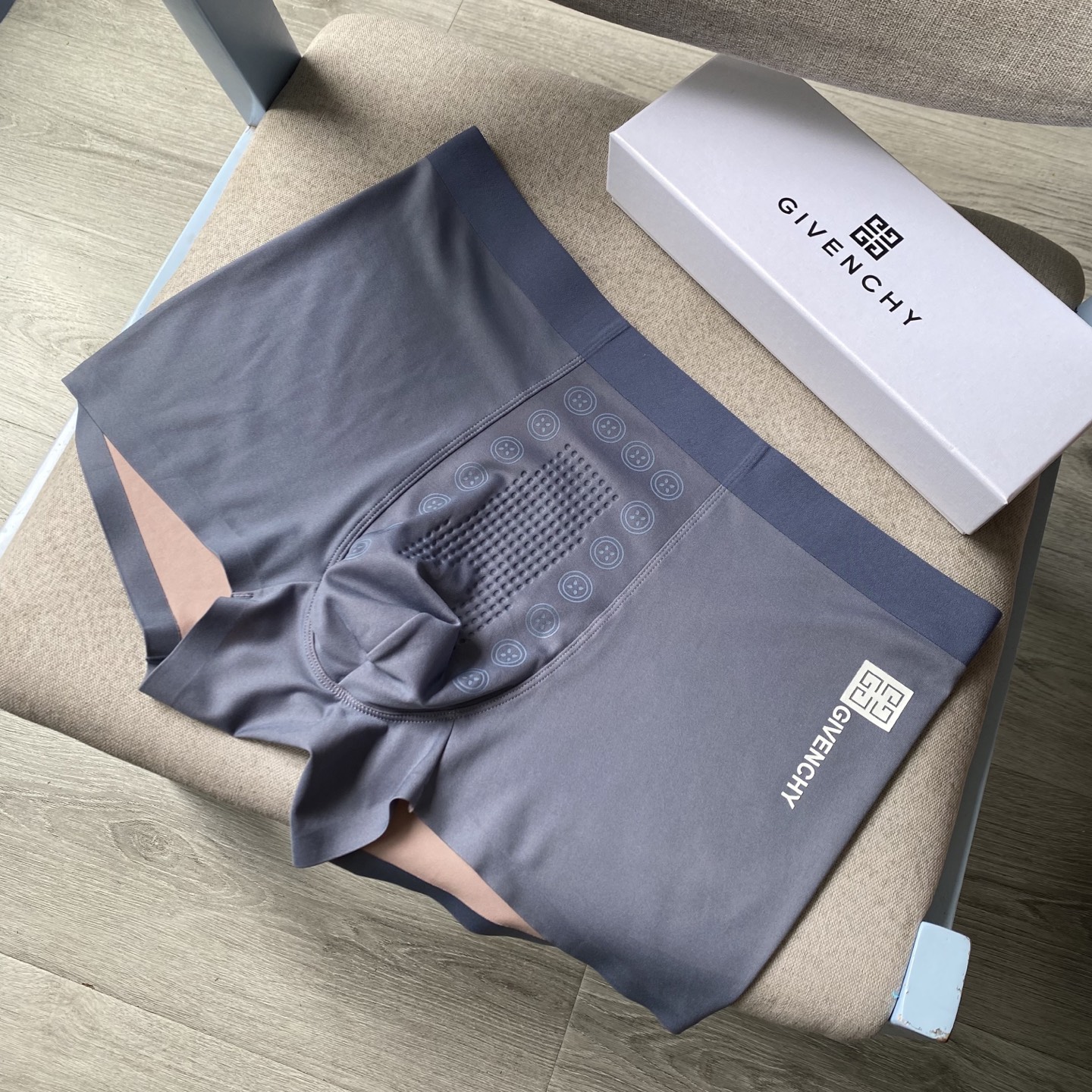  新款发布 >【新品】 Giv纪梵希原单系列 。渠道精品.2025夏时尚男士内裤！ 外贸公司合作订单，轻