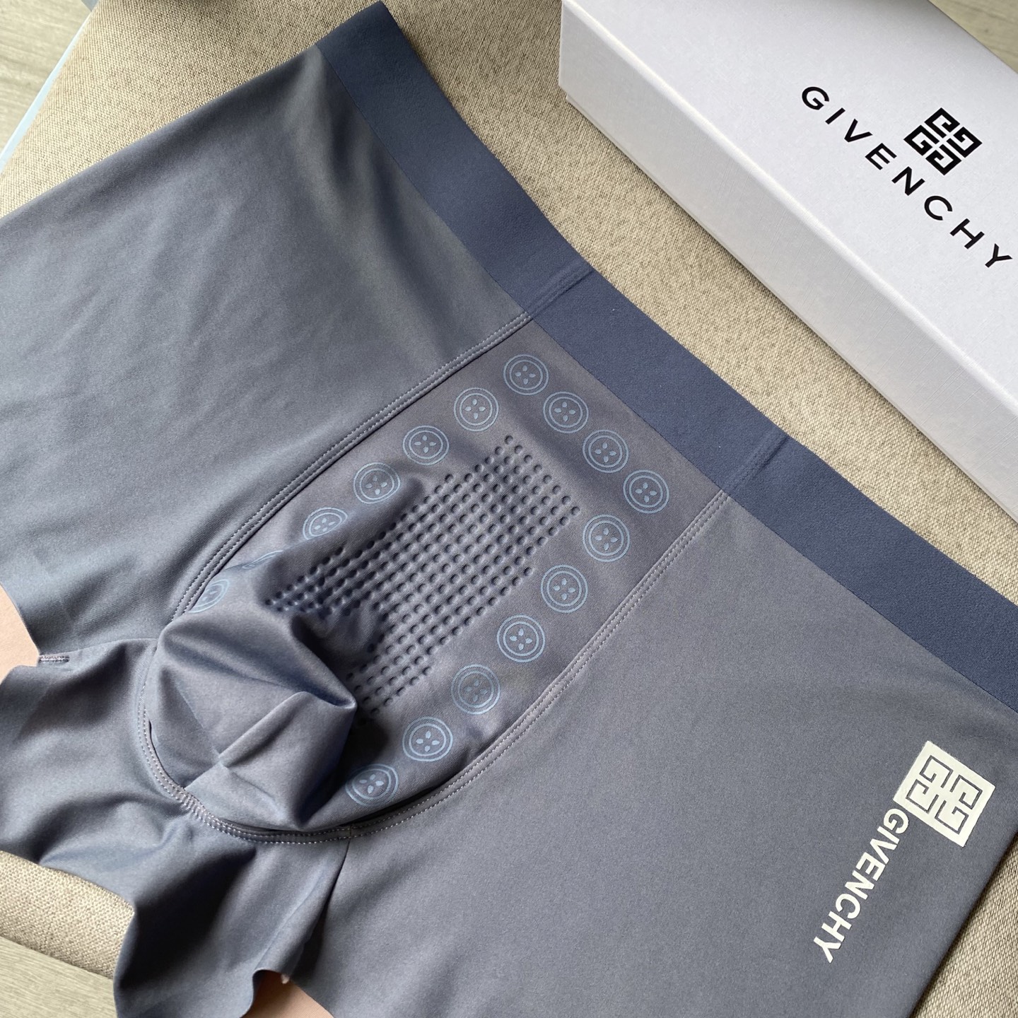  新款发布 >【新品】 Giv纪梵希原单系列 。渠道精品.2025夏时尚男士内裤！ 外贸公司合作订单，轻