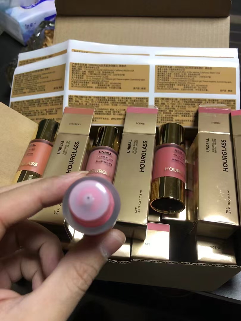 Hourglass Unreal Liquid Blush - Seamless Color, Luminous Finish 7 a1733757007766 7841