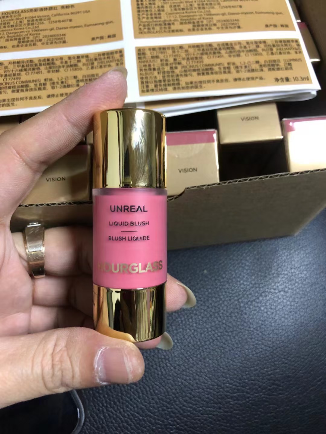 Hourglass Unreal Liquid Blush - Seamless Color, Luminous Finish 4 a1733757007829 1048