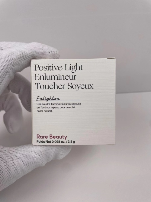 Rare Beauty Positive Light Enlumineur Highlighter - Enlighten Shade, 2.8g 1 Rare Beauty Positive Light Enlumineur Highlighter - Enlighten Shade, 2.8g