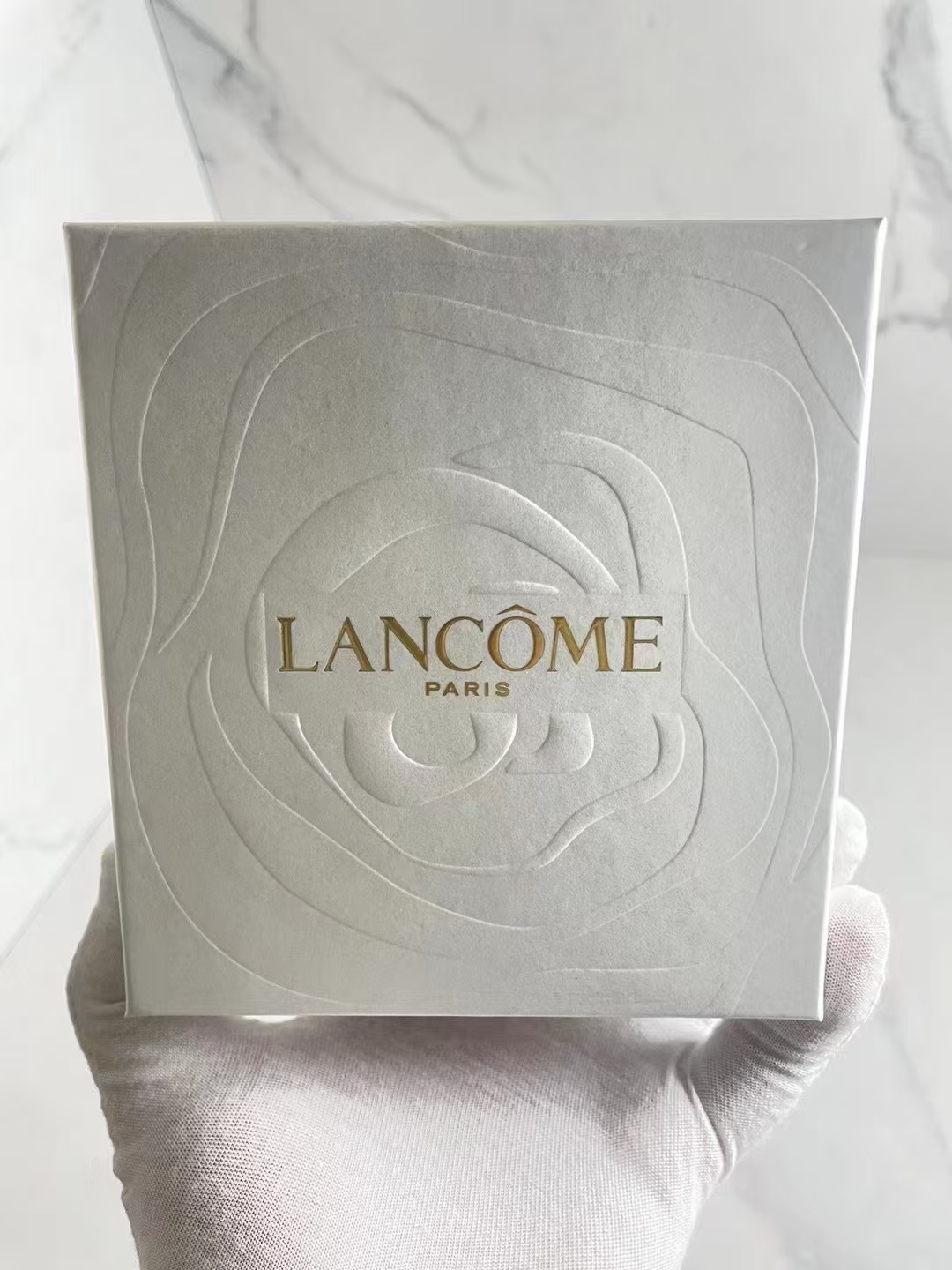 Lancôme Absolue Premium Eye Cream Set - Luxurious Skincare Collection 3 a1738782170874 3783