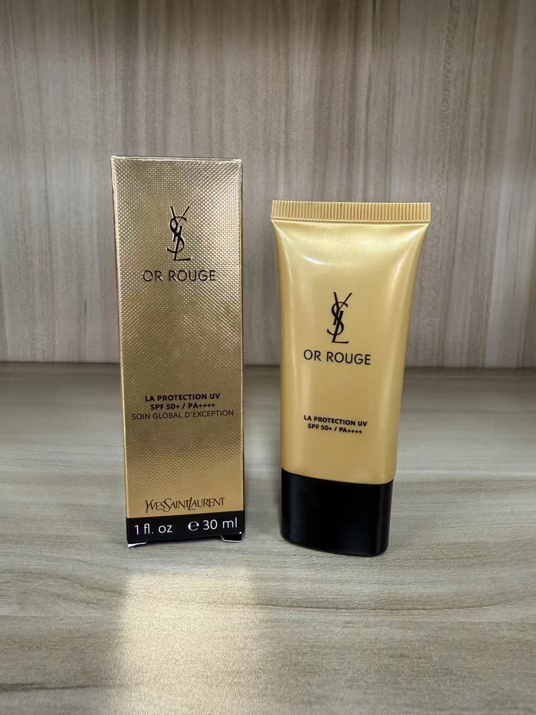 YSL Sunscreen 30ml 🔜 Calidad 1:1❗ YSL Sunscreen 30ML, con etiqueta en chino, fiel al original. Pide 24, caja de 192