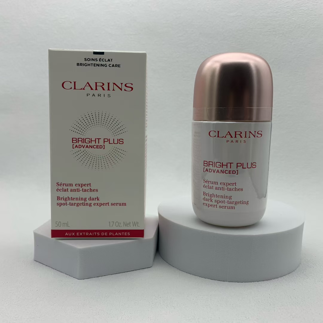 65。新版娇韵诗小瓷瓶精华50ml/明通版 🔜 明通版.高质量❗️🇫🇷Clarins/娇韵诗光芒小瓷瓶精华50ml【新版】 打40支/件80支 配中文标 现货供应🔥