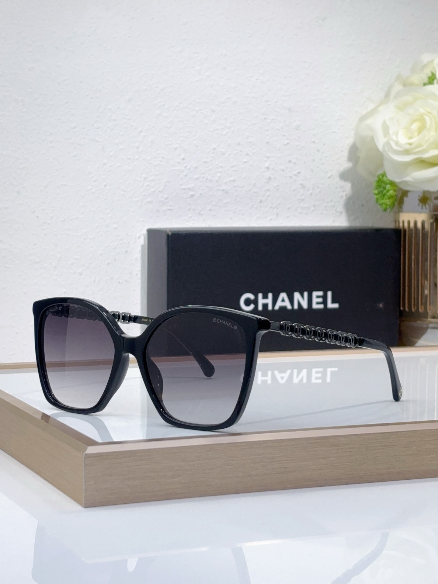 CHANE* Modelo: 5546 Talla: 57□17 145 🉐150