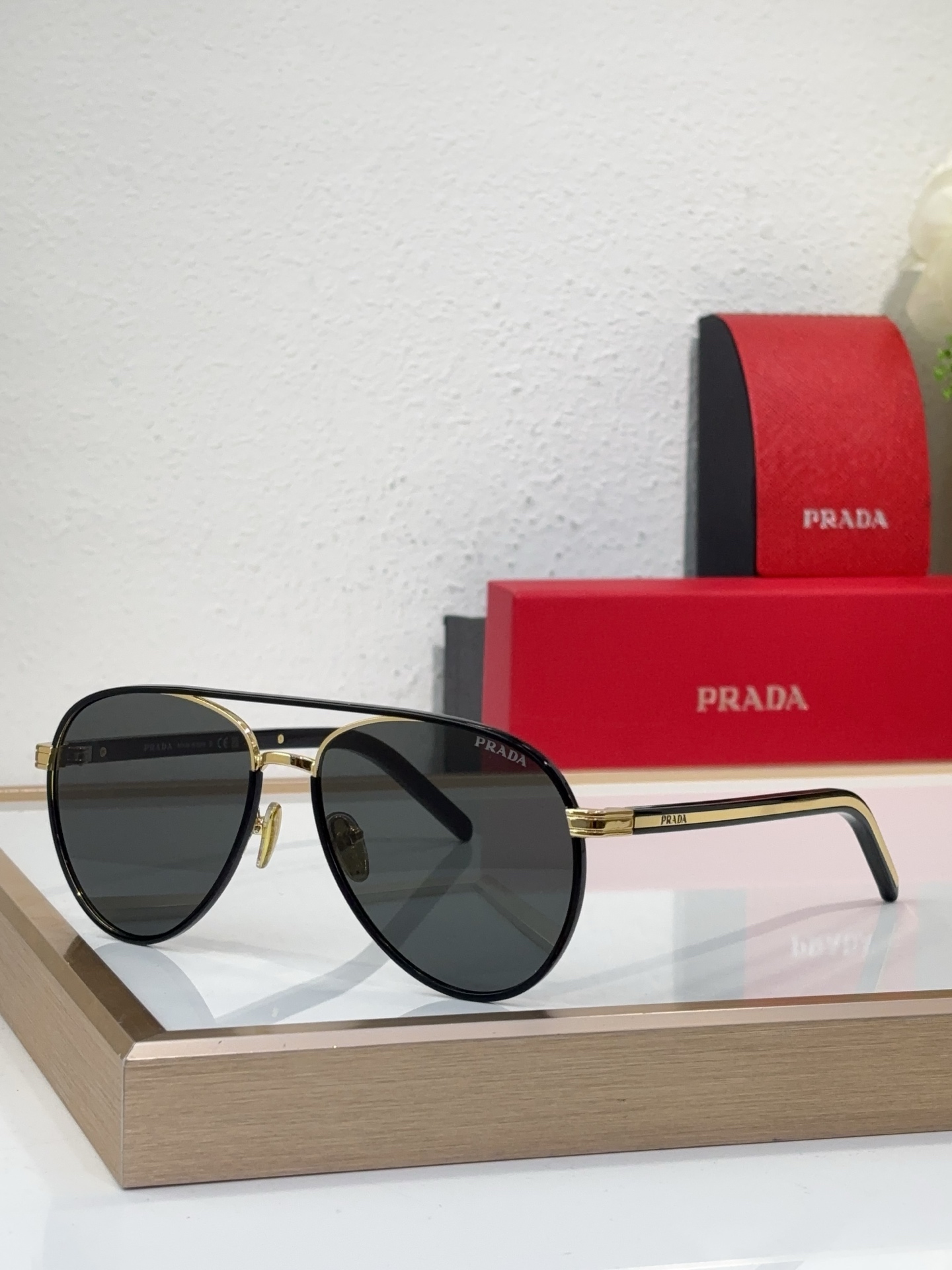 PRAD* Modelo: PR B57 Tamaño: 56口15-145 🉐150