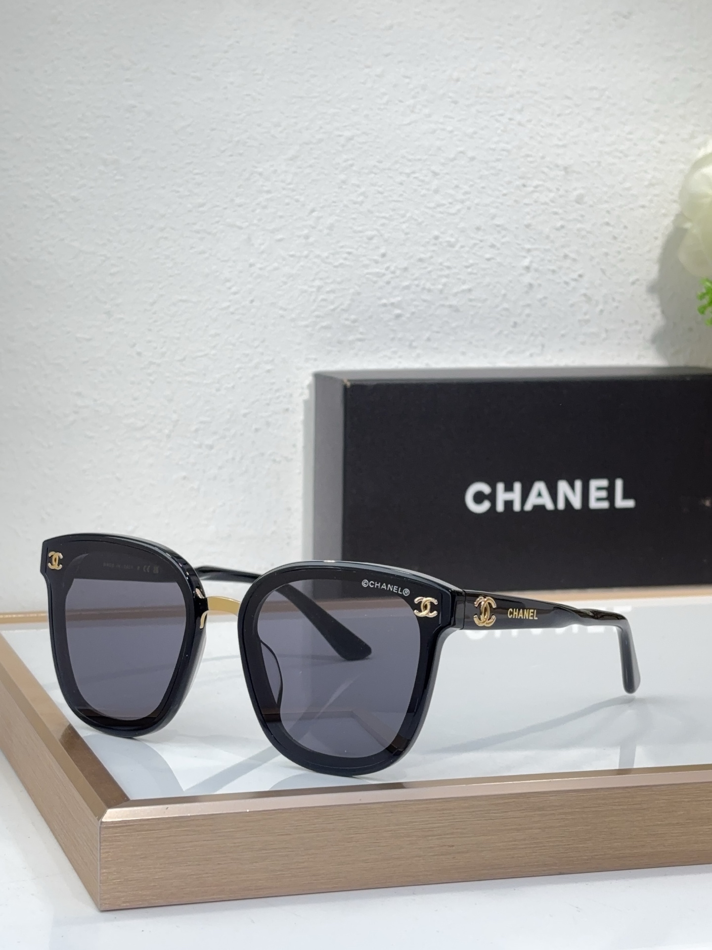 CHANE* Modelo: 5487-H Talla: 63□17 145 🉐150