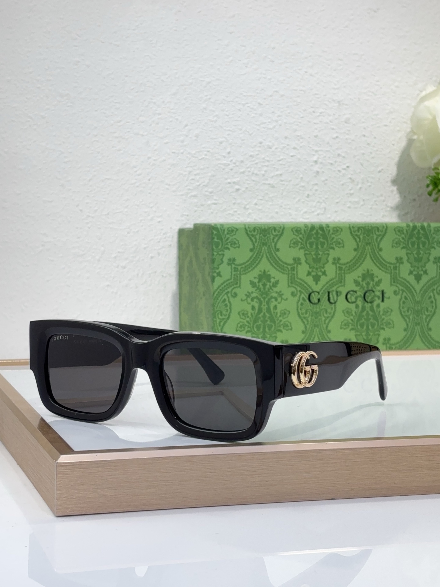 GUCC* Modelo: GG1670S Talla: 52口22-145 🉐130