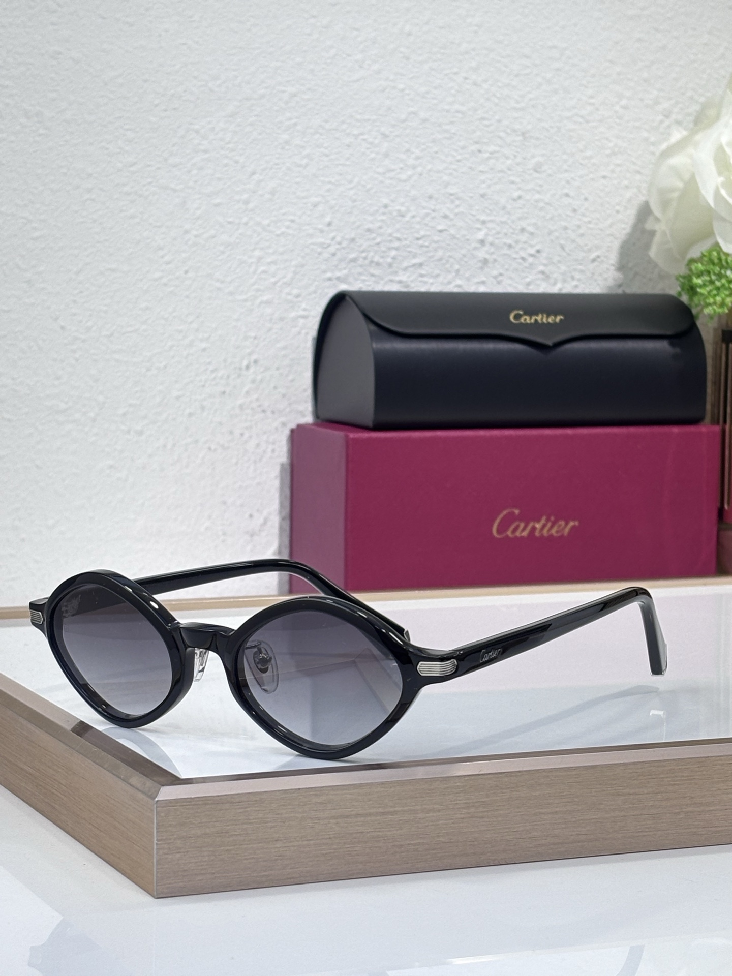 Cartie* Modelo: CT0540S Talla: 48口21-145 🉐170