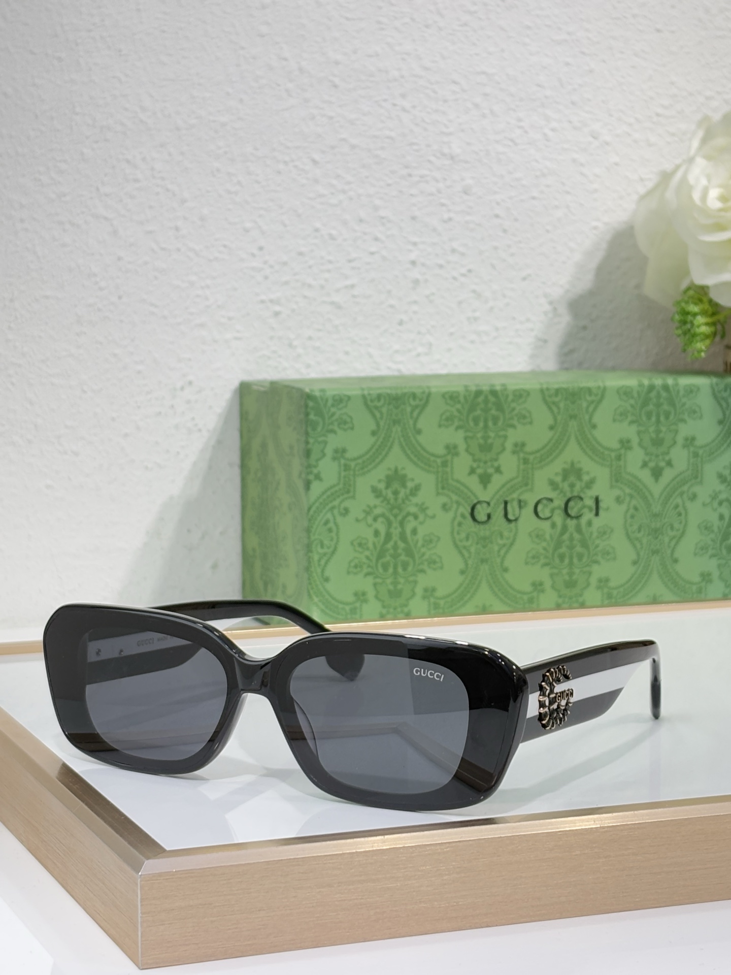GUCC* MODELO: GG1641 TALLA: 54口19-143 🉐150
