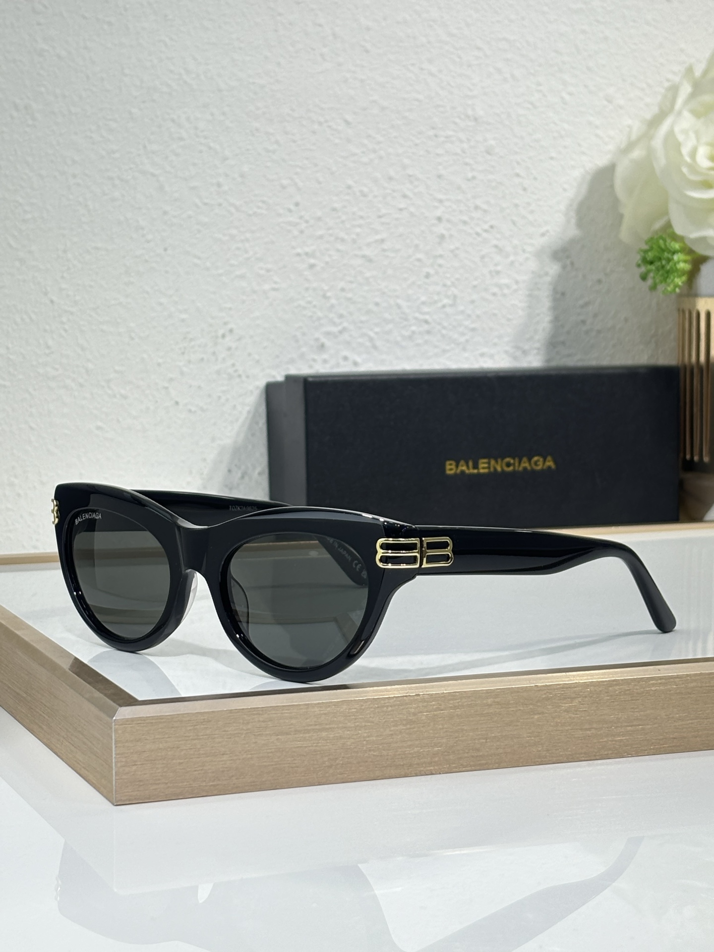 BALENCIAG* MODELO: BB0466S TALLA: 55口20-140 🉐110