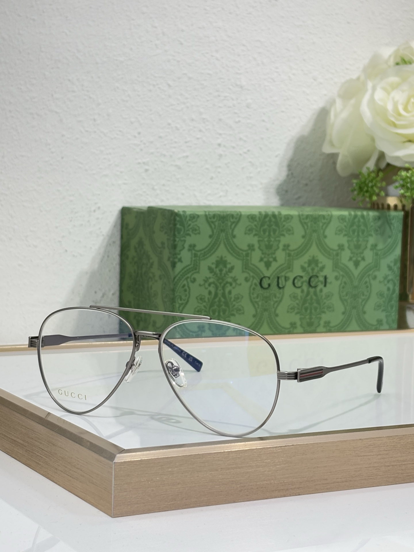 GUCC* MODEL:GG1874S SIZE:57口14-145