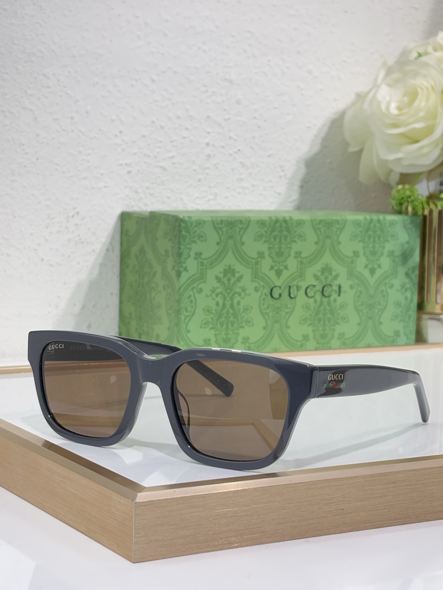 GUCC* MODELO: GG1857S TALLA: 52口21-145 🉐140