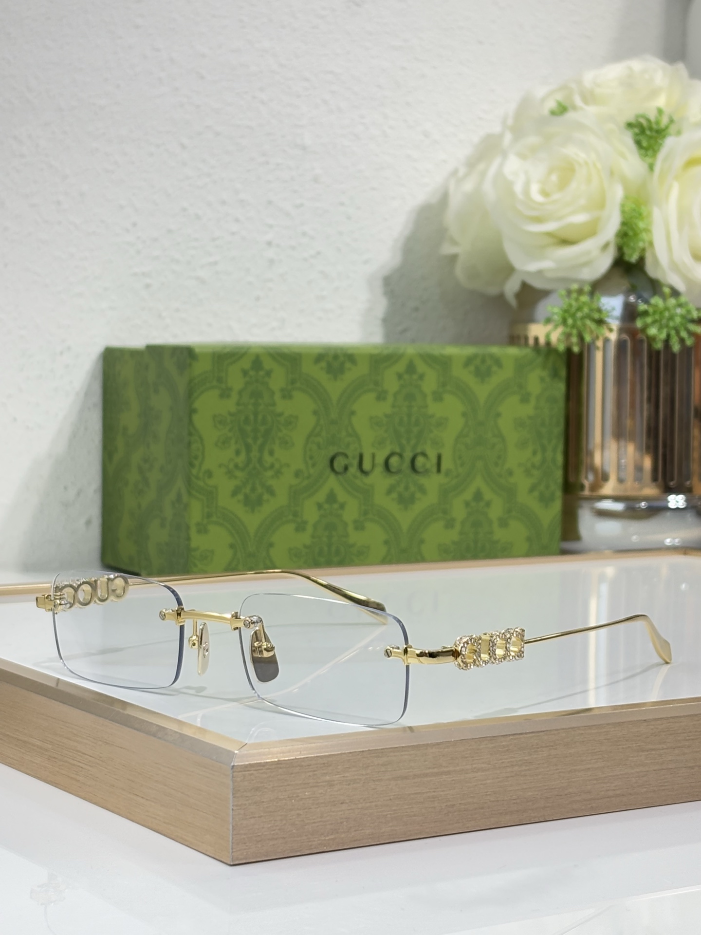 GUCC* Modelo con diamantes: GG1808S Tamaño: 52□20-145 🉐130