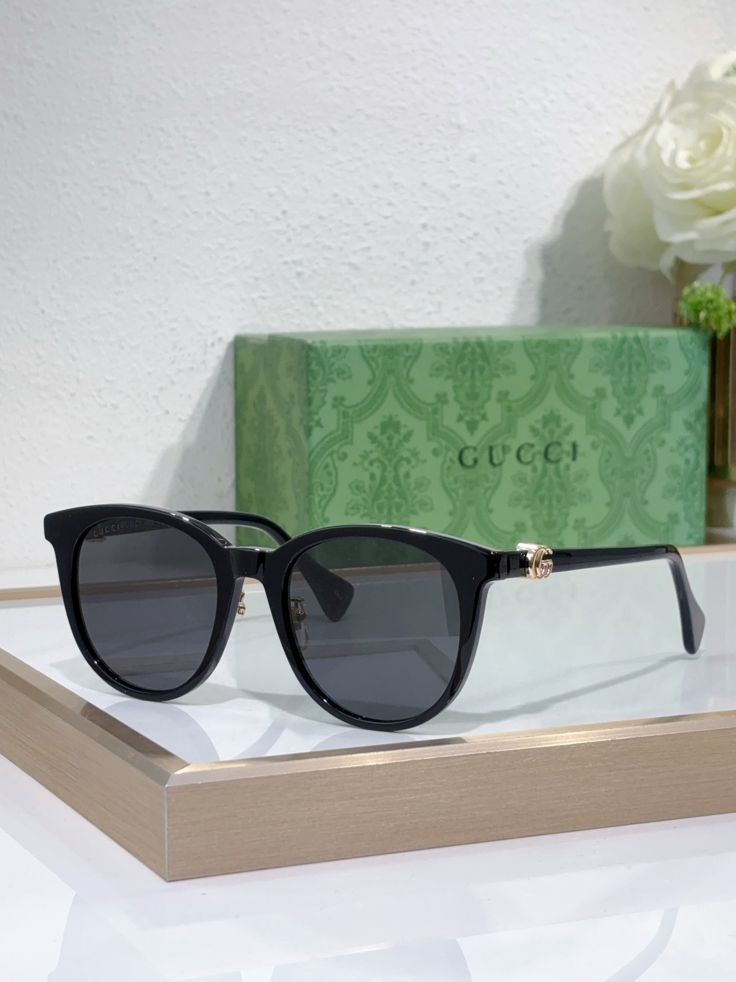 Gucc* Modelo: GG1073 Talla: 54-21-145 🉐120