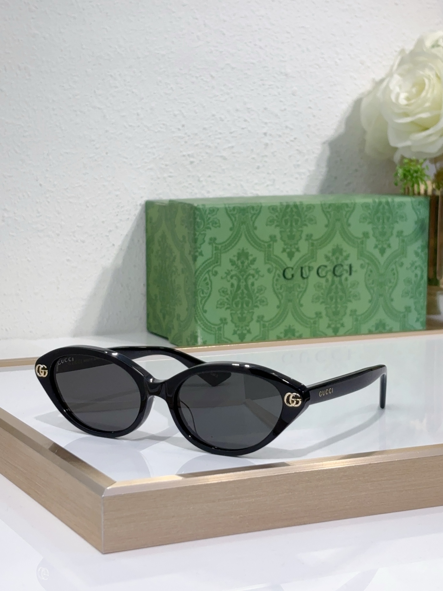 GUCC* Modelo: GG2110S Talla: 55口17-140 🉐110