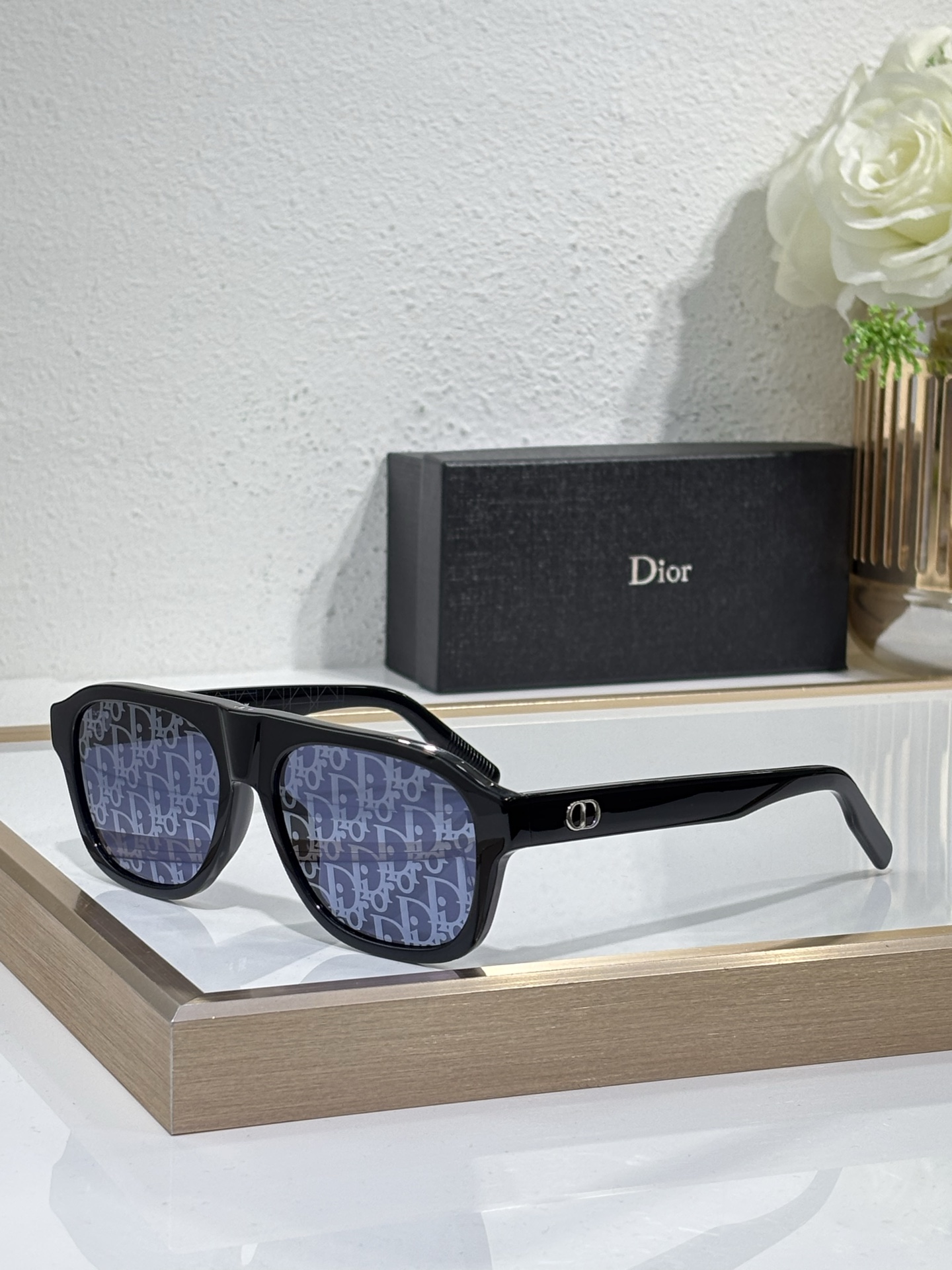 DIO* Modelo: CD Icon A1F Talla: 57口16-145 🉐140