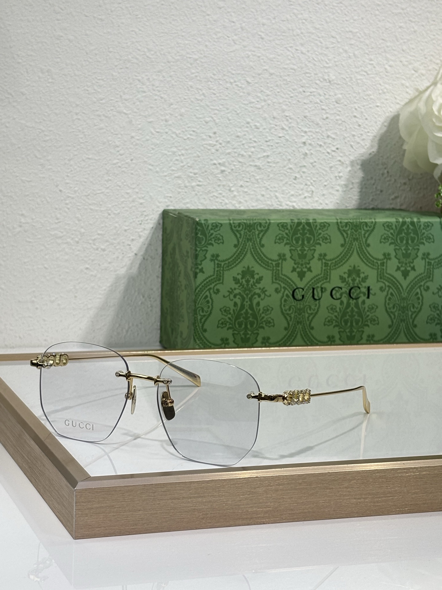 GUCC* Modelo: GG1806O Talla: 54口17-145 🉐130