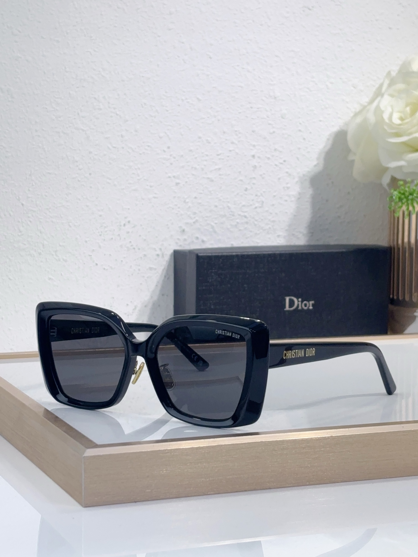 DIO* Modelo: DiorMidnight S5F Talla: 54口19-145 🉐125