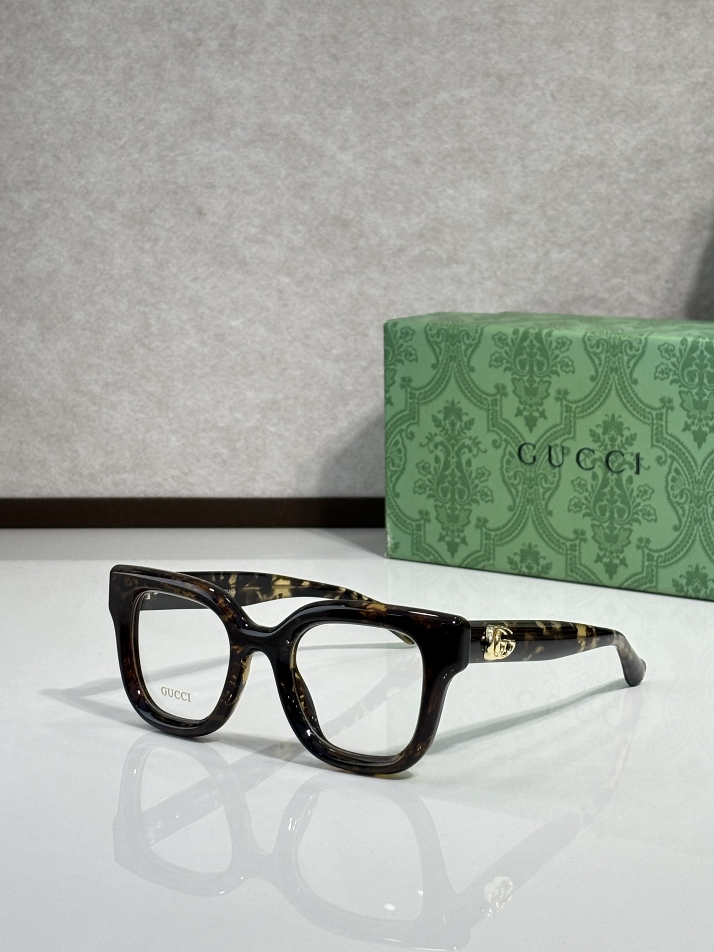 GUCC* montura MODELO: GG0828S TALLA: 54口18-145 🉐110