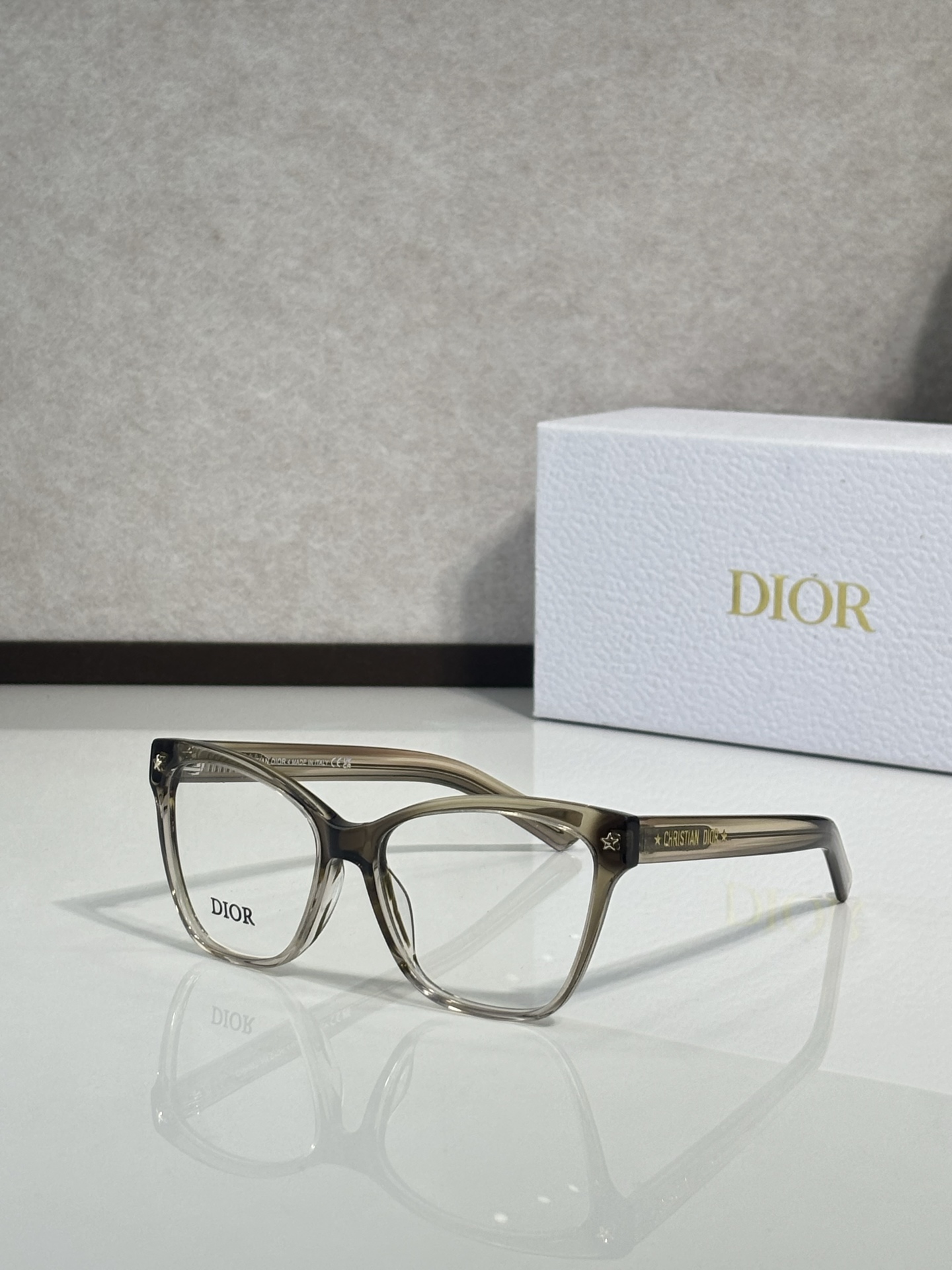 DIO* montura MODELO: CDS41 TALLA: 54□22-145 🉐110