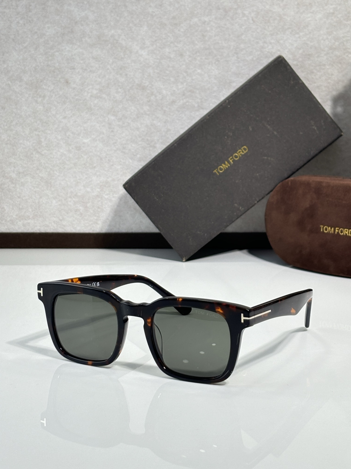 TOM FORD Sunglasses Acetate Square Tortoiseshell