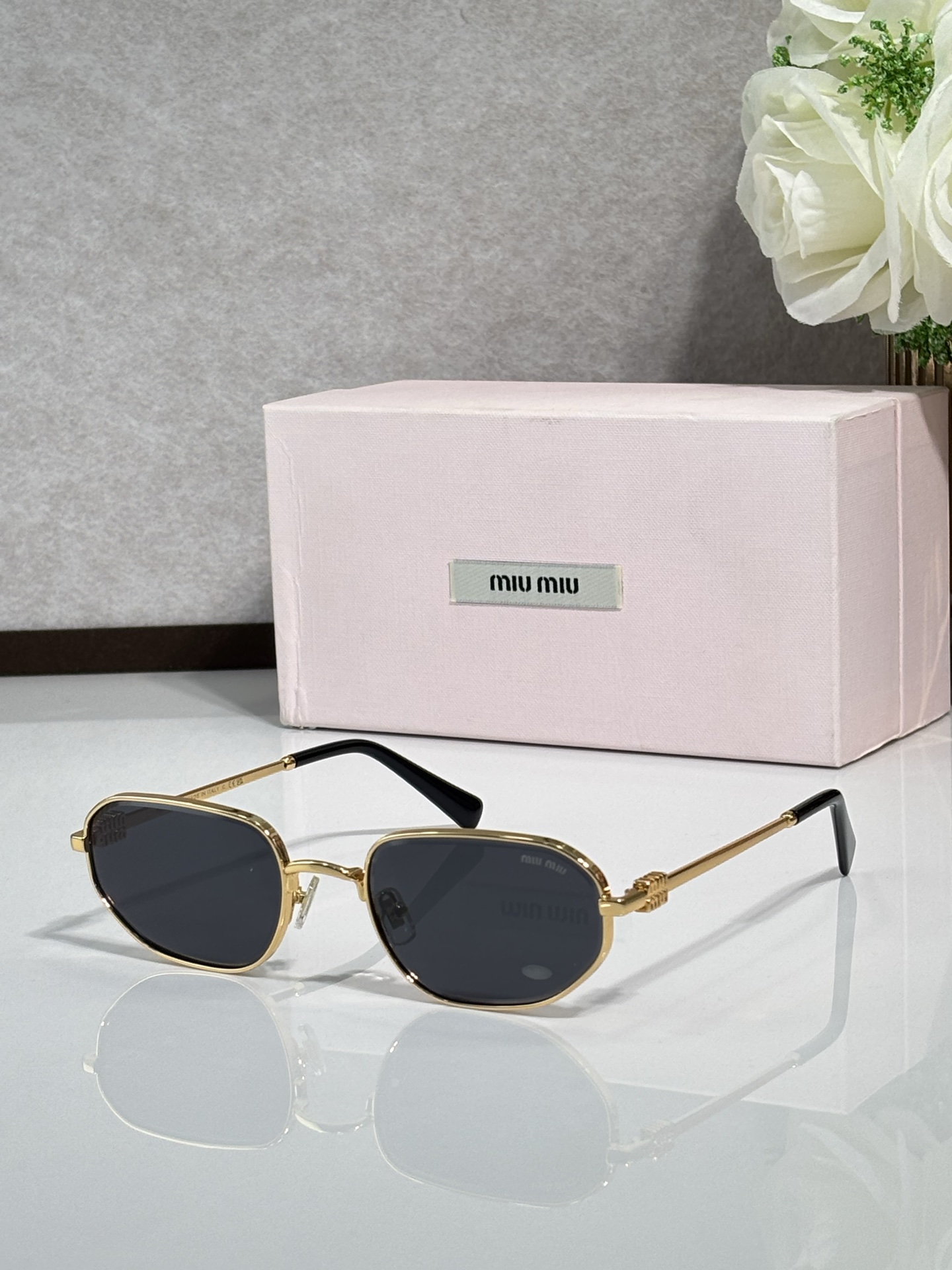 MIU MI* MODELO: MU 174AV TALLA: 56口21-142🉐155