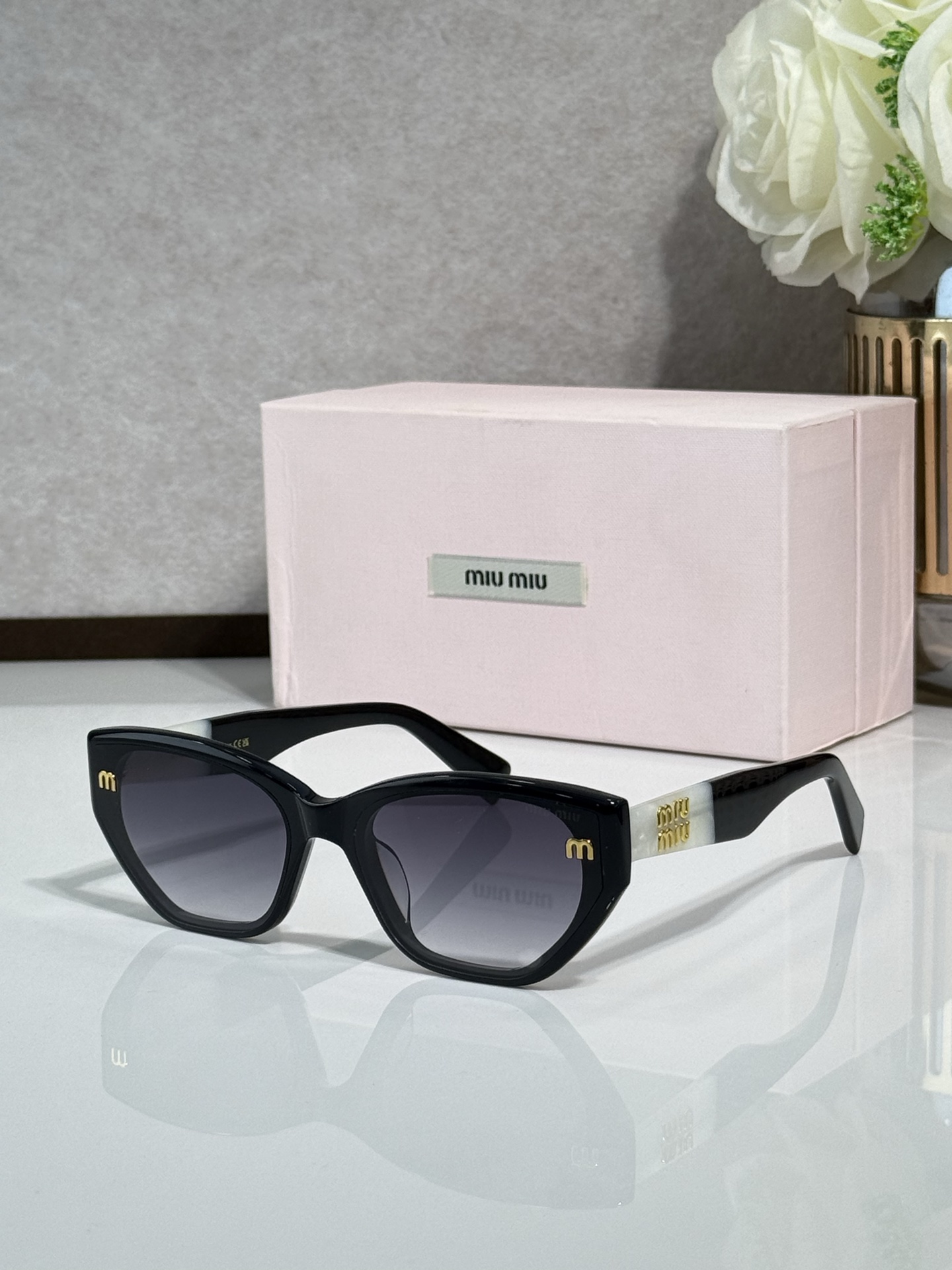 MIU MI* MODELO: MU 66ZS TALLA: 62口21-145 🉐155