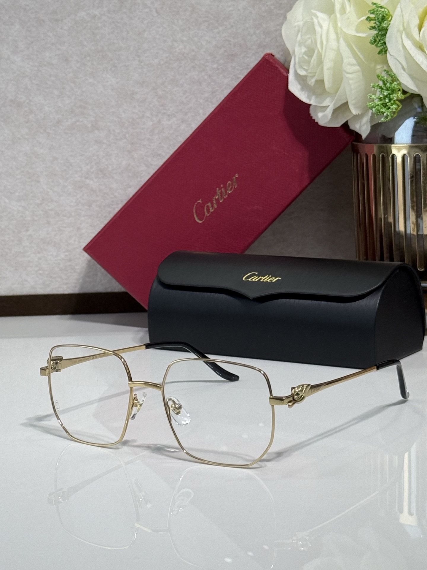 Cartie* MODEL：CT0568O TALLA:55-18-135 titanio