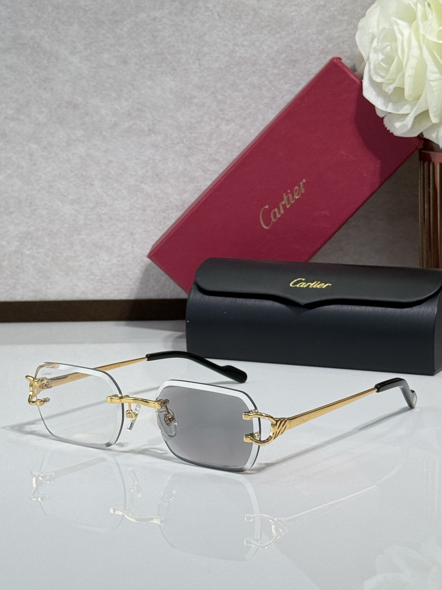 Cartie* MODEL：CT02027O SIZE：57口19-142 🉐155变色+30
