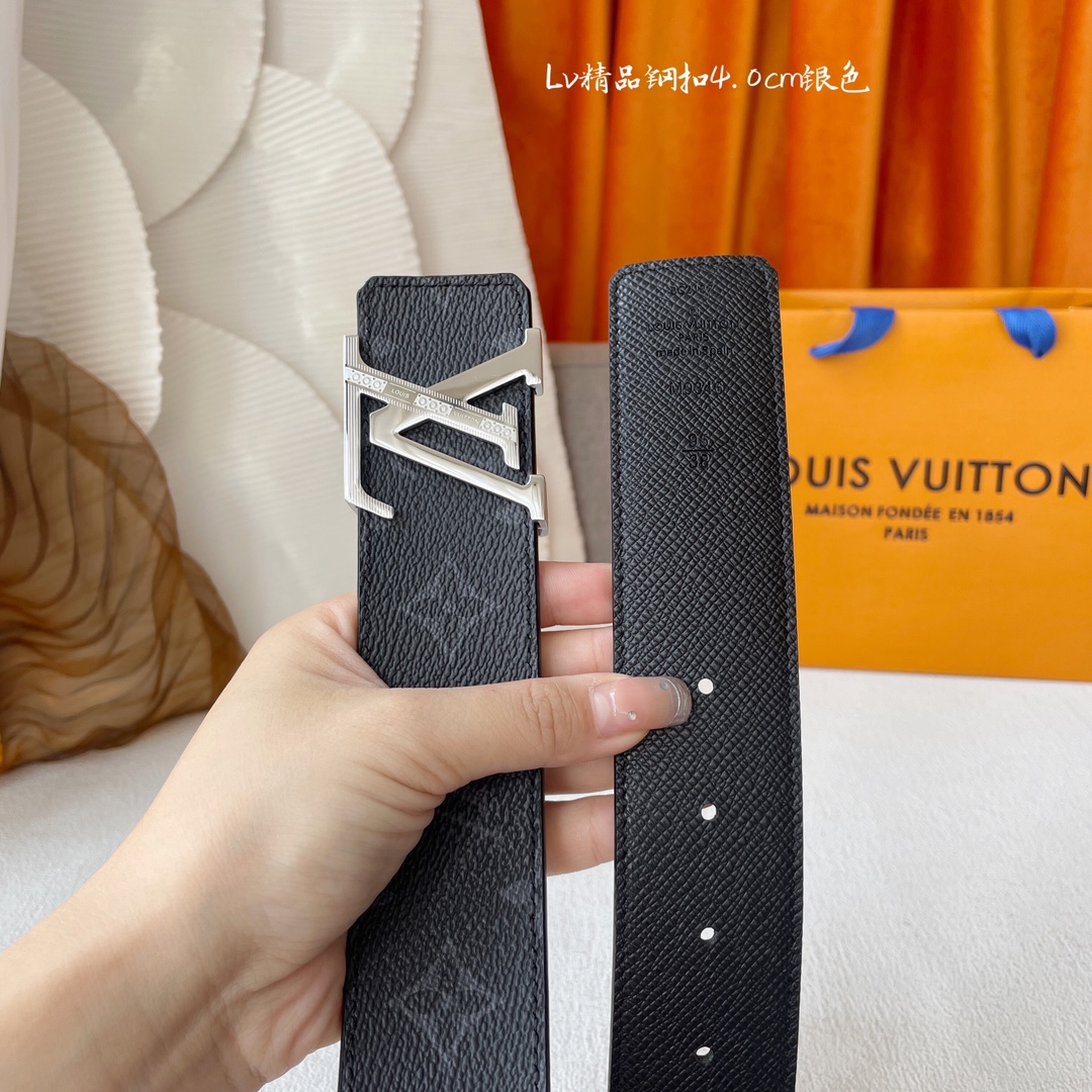 LOUISVUITTON[正]经典原单品质面经典压花配原版平纹底搭配原单精品扣精工制作细节看图实物拍摄高