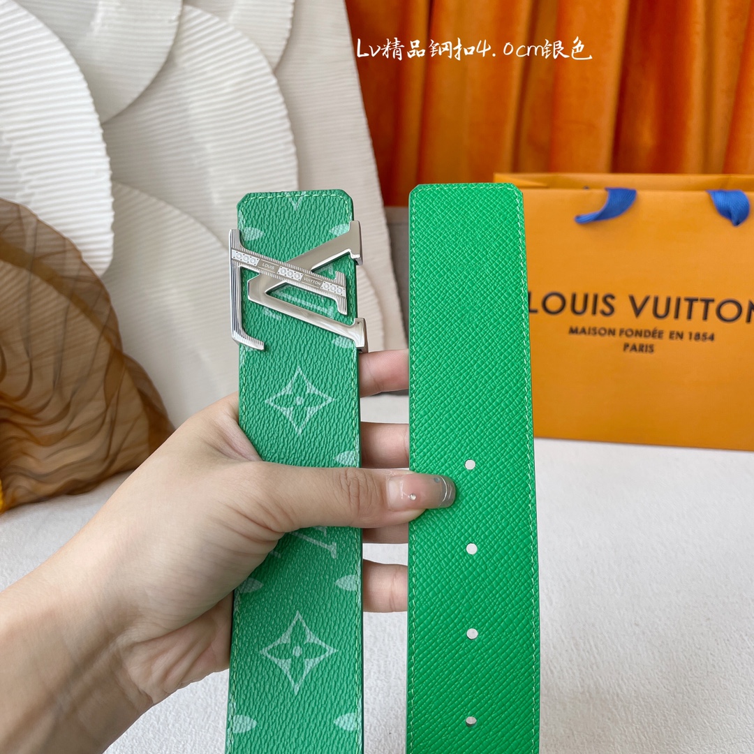 LOUISVUITTON[正]经典原单品质面经典压花配原版平纹底搭配原单精品扣精工制作细节看图实物拍摄高