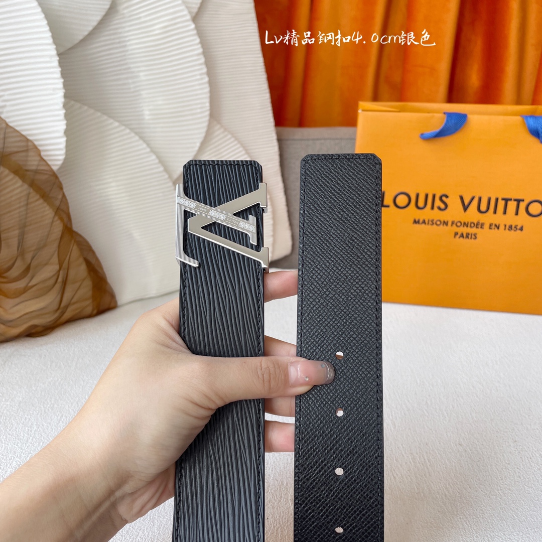 LOUISVUITTON[正]经典原单品质面经典压花配原版平纹底搭配原单精品扣精工制作细节看图实物拍摄高