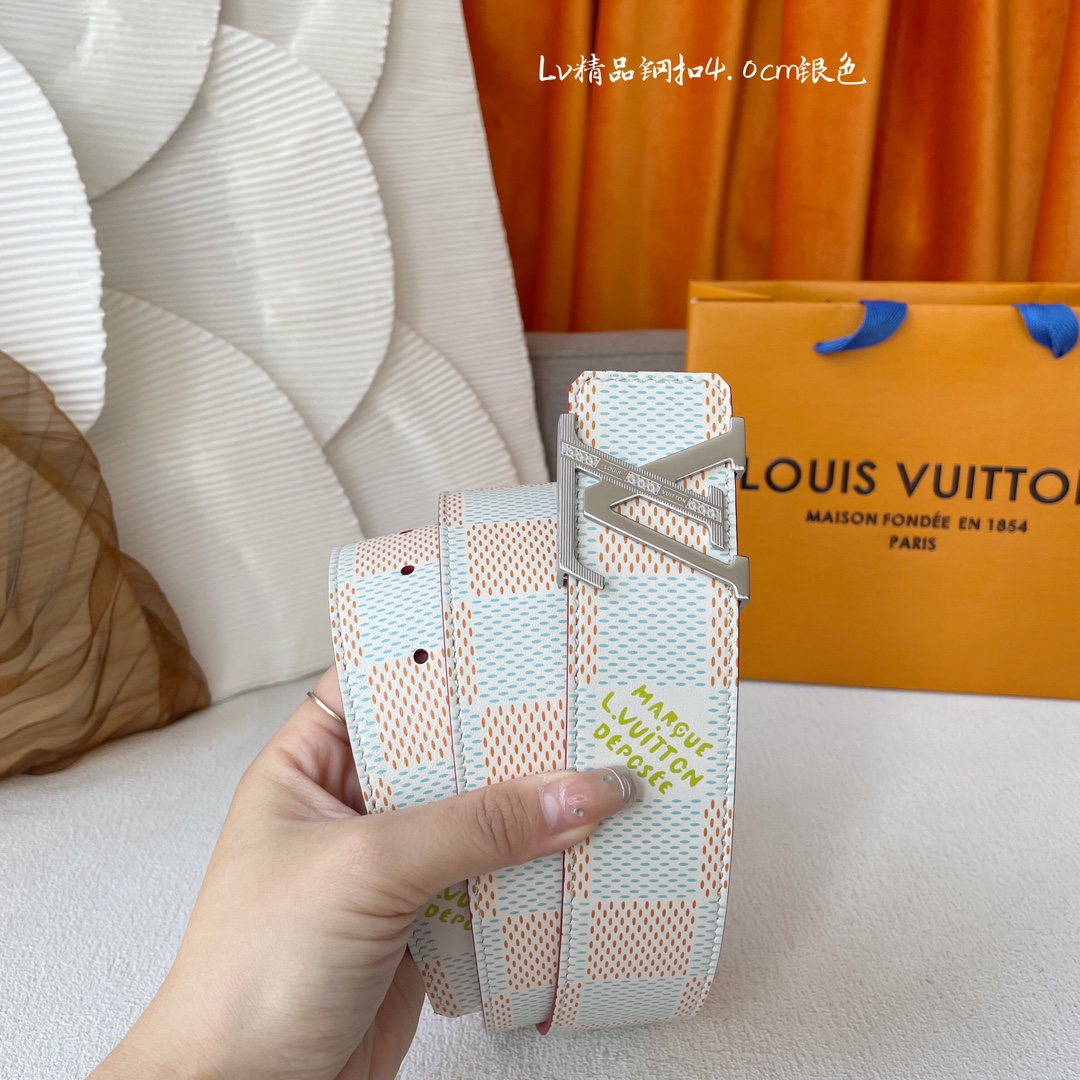 LOUISVUITTON[正]经典原单品质面经典压花配原版平纹底搭配原单精品扣精工制作细节看图实物拍摄高