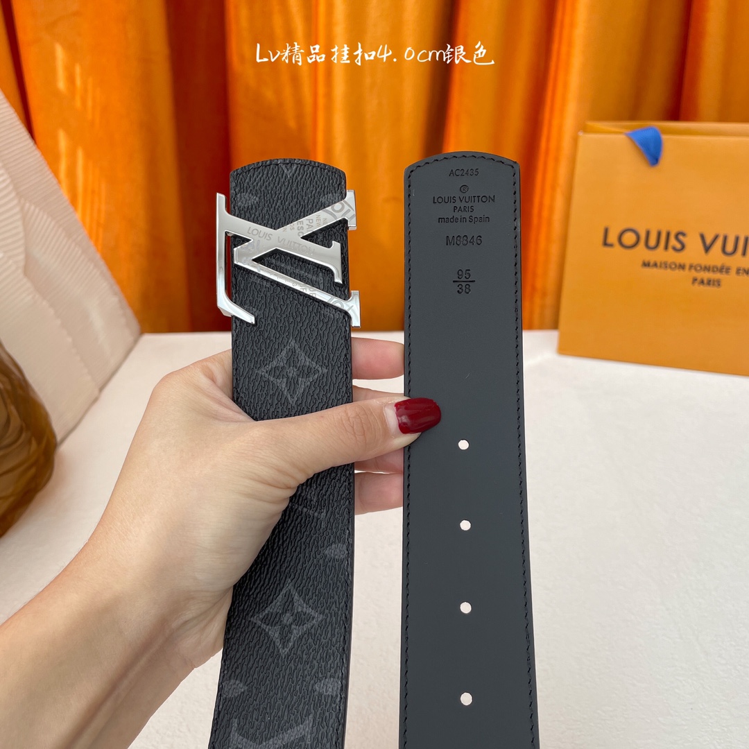 Louis Vuitton Lv ，印花皮搭配 平纹底， 精品挂扣，精工制作，细节看图， 摄，高端奢华，宽度4.0cm