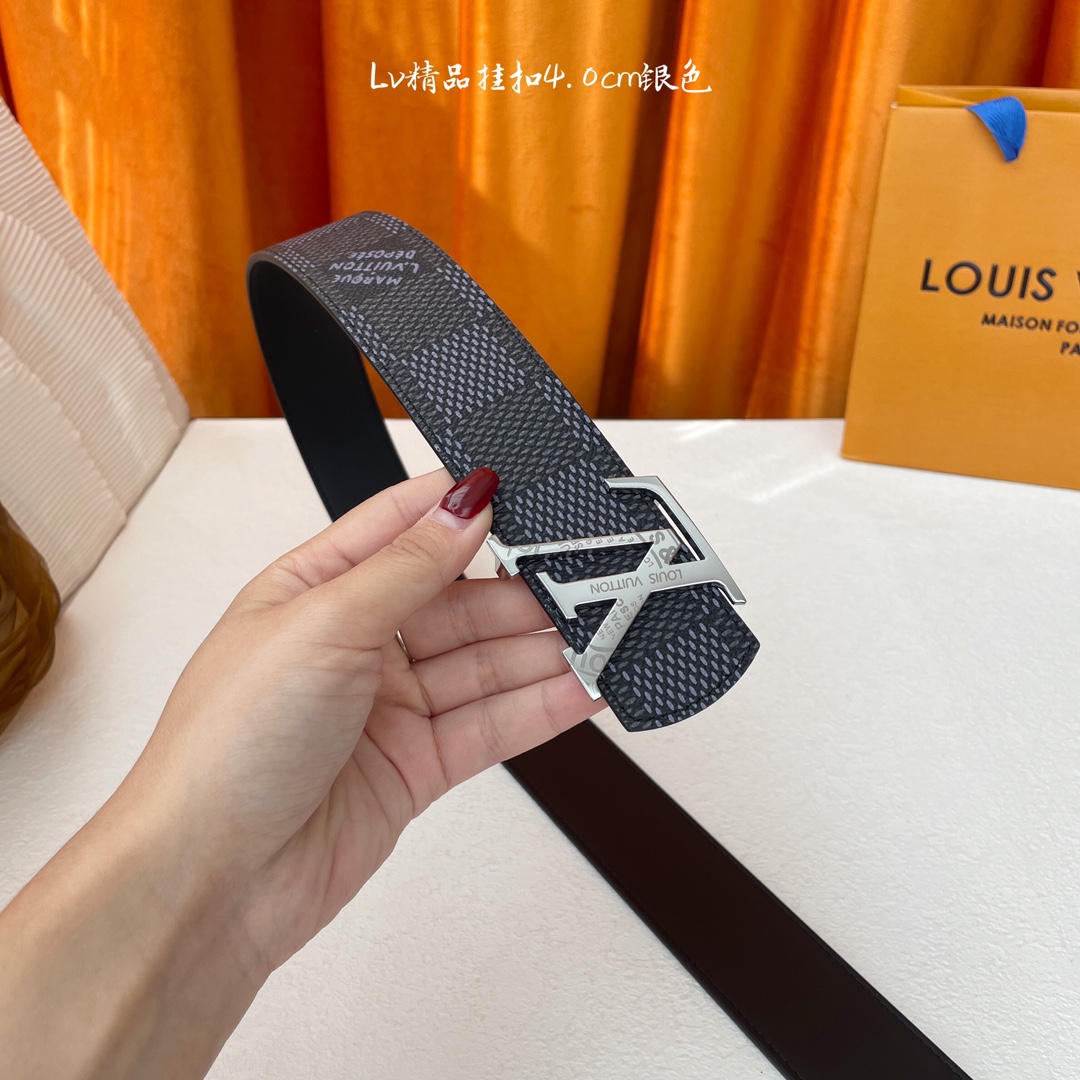 Louis Vuitton Lv ，印花皮搭配 平纹底， 精品挂扣，精工制作，细节看图， 摄，高端奢华，宽度4.0cm