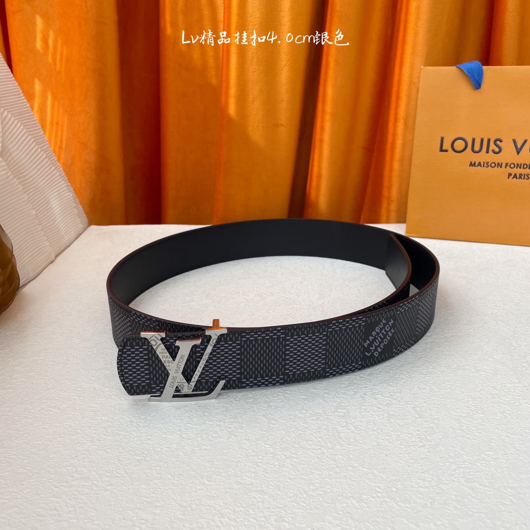 Louis Vuitton Lv ，印花皮搭配 平纹底， 精品挂扣，精工制作，细节看图， 摄，高端奢华，宽度4.0cm