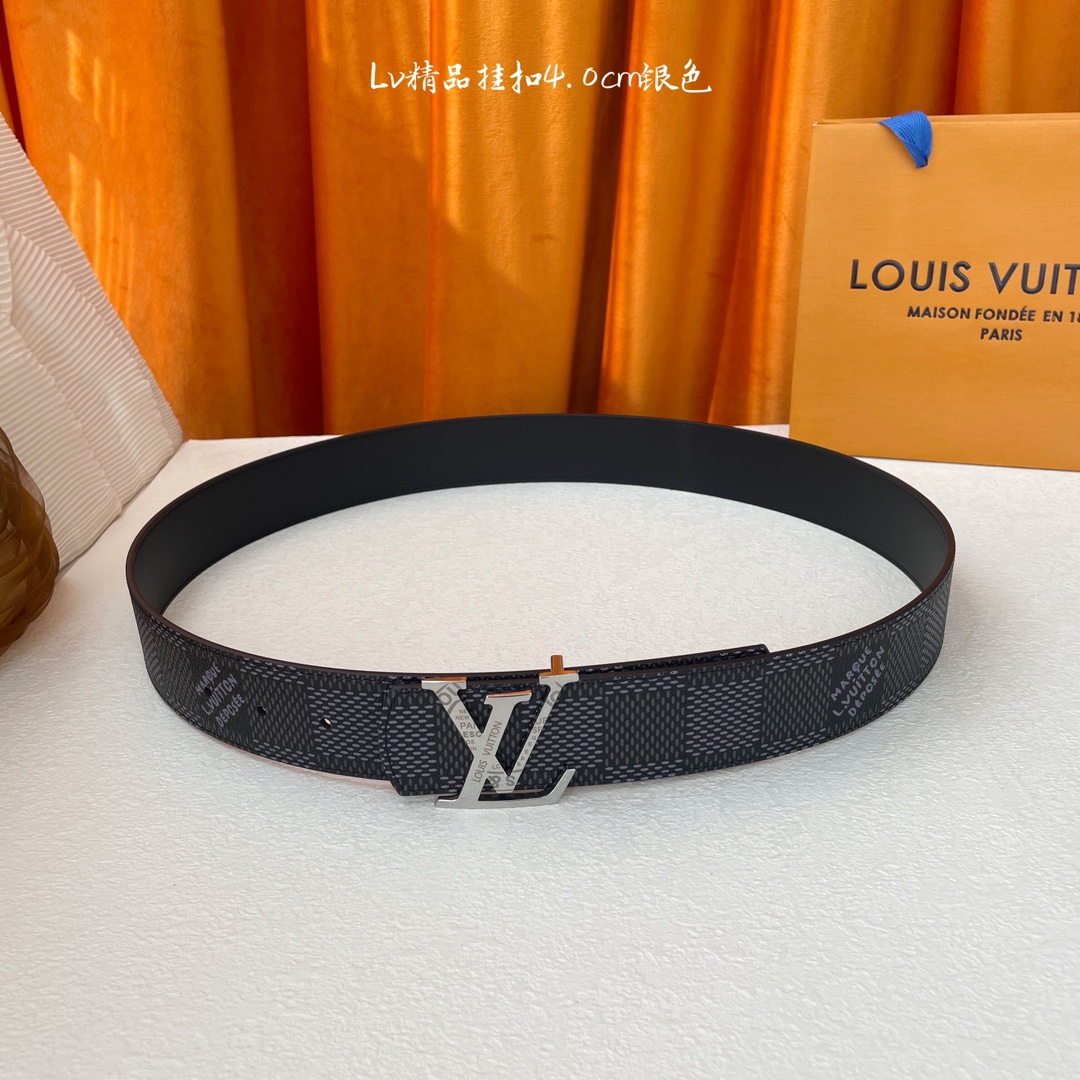 Louis Vuitton Lv ，印花皮搭配 平纹底， 精品挂扣，精工制作，细节看图， 摄，高端奢华，宽度4.0cm