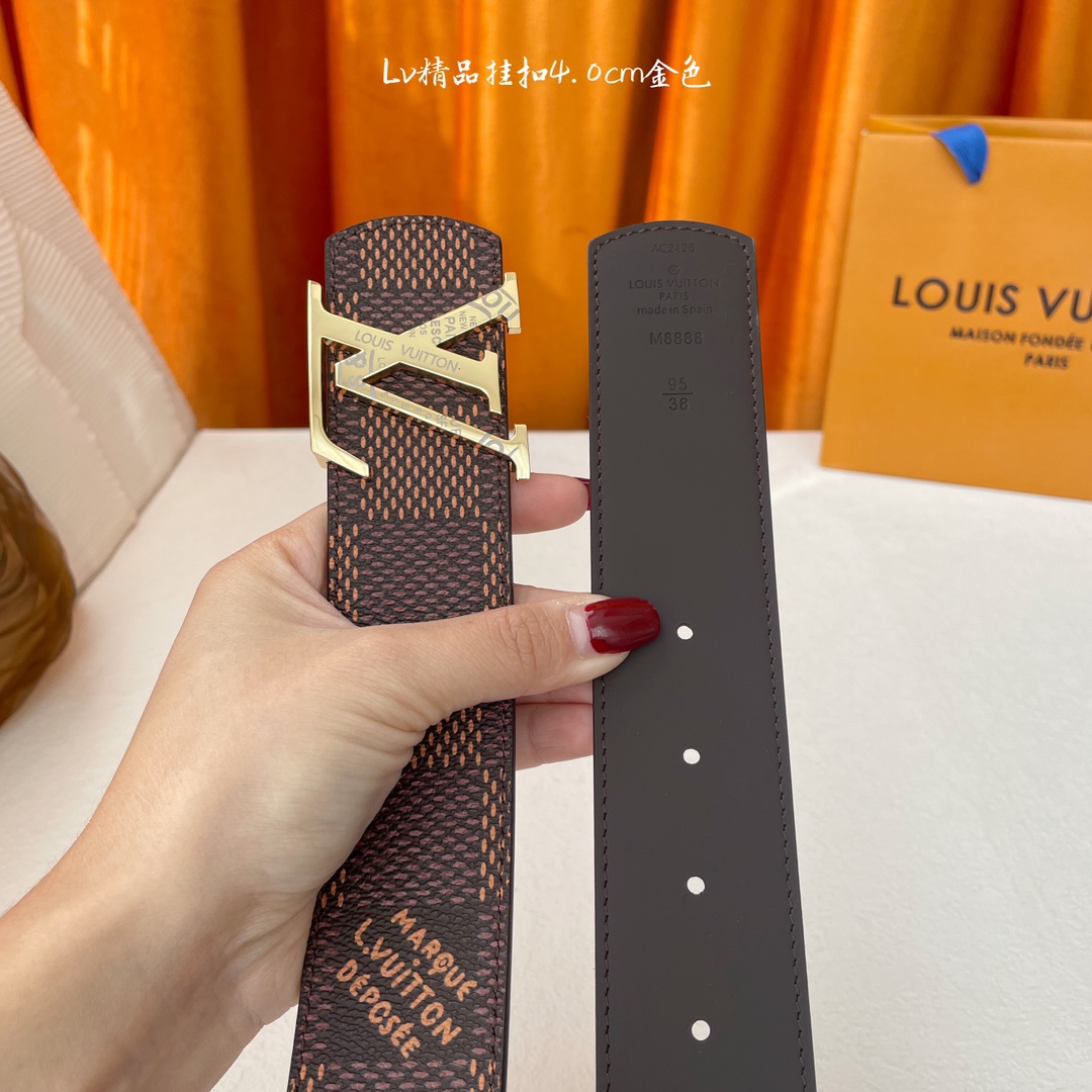 Louis Vuitton Lv ，印花皮搭配 平纹底， 精品挂扣，精工制作，细节看图， 摄，高端奢华，宽度4.0cm