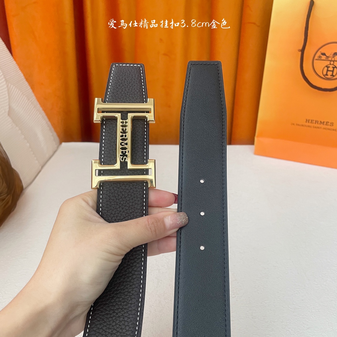 Hermès Women's Reversible Leather Belt with Gold Plated Buckle, 3.8cm 5 i1740472932 7626 3