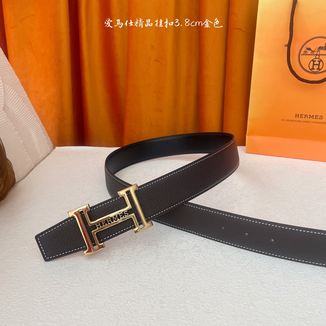 Hermès Women's Reversible Leather Belt with Gold Plated Buckle, 3.8cm 4 i1740472932 8553 2